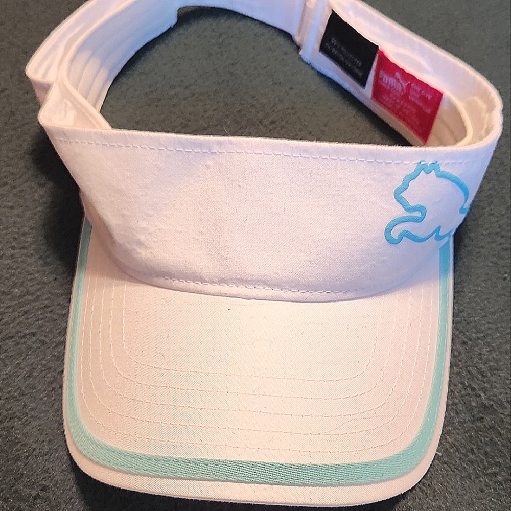 Ladies Puma Golf Running Visor. One Size Adjustable